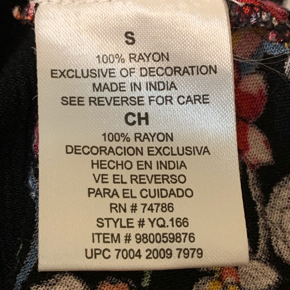 BILA Floral Top size Small - Picture 14 of 14